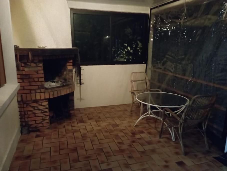 3 Pieces Calme, Terrasse Et Parking Prive Apartamento Courcouronnes Exterior foto